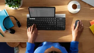 Clavier Logitech K780 Multi-Device Bluetooth Maroc — globalzone.ma