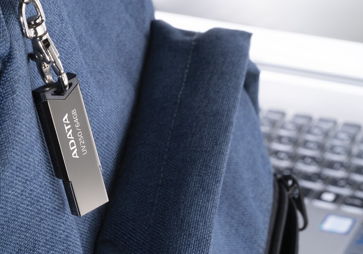 Clé USB ADATA UV250 16Go 32Go 64Go Maroc