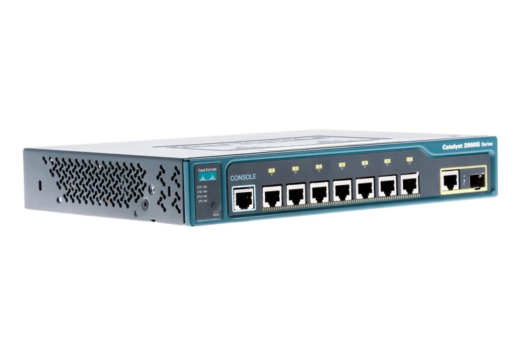 Switch Cisco WS-C2960-8TC-L Maroc