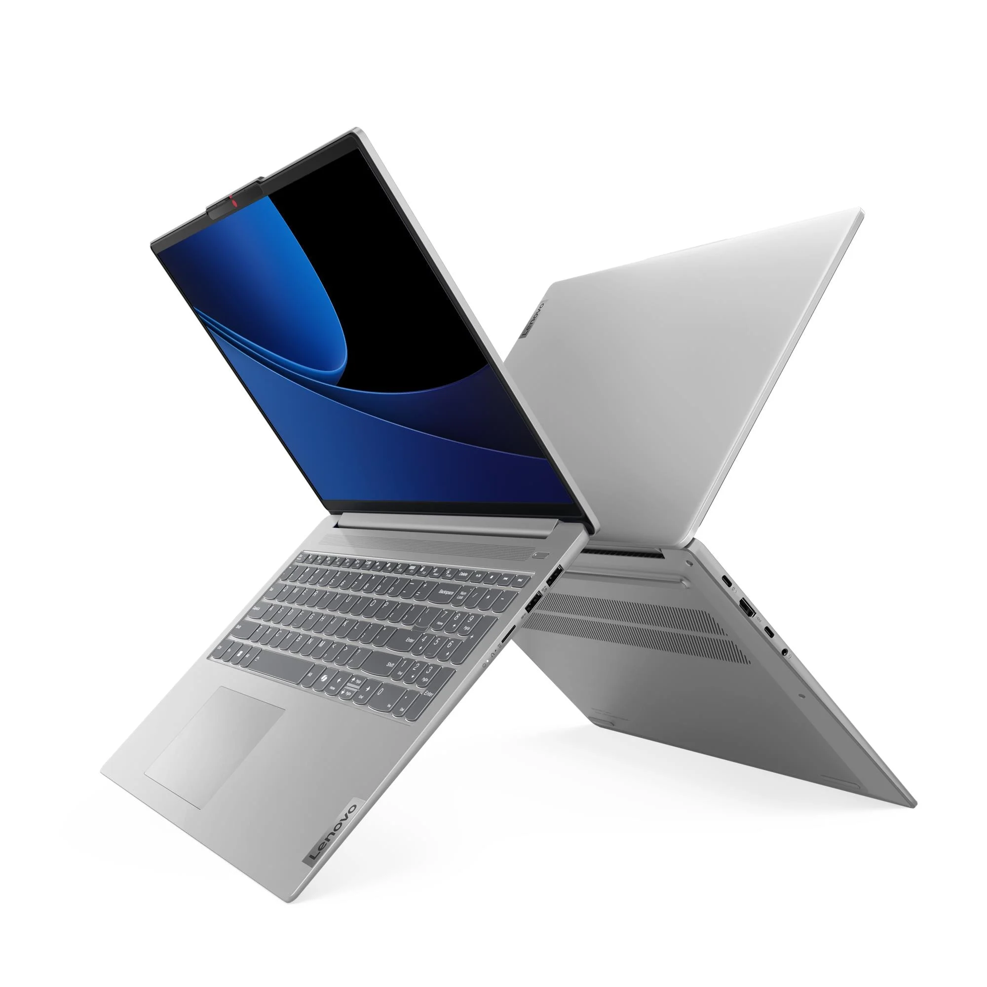 PC portable Lenovo IdeaPad Slim 5 16IMH9 vue trois-quarts