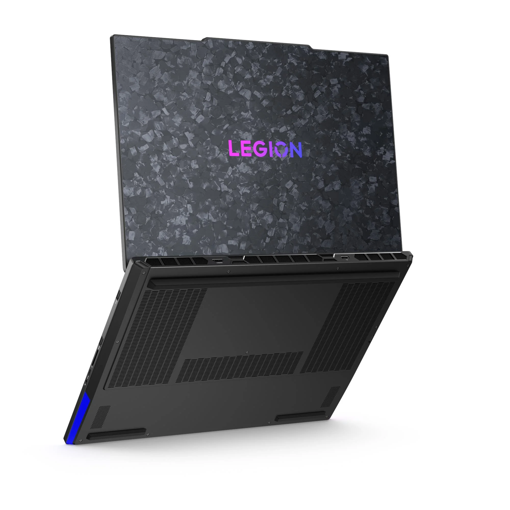 PC portable Lenovo Legion 9 18IAX10 détail clavier