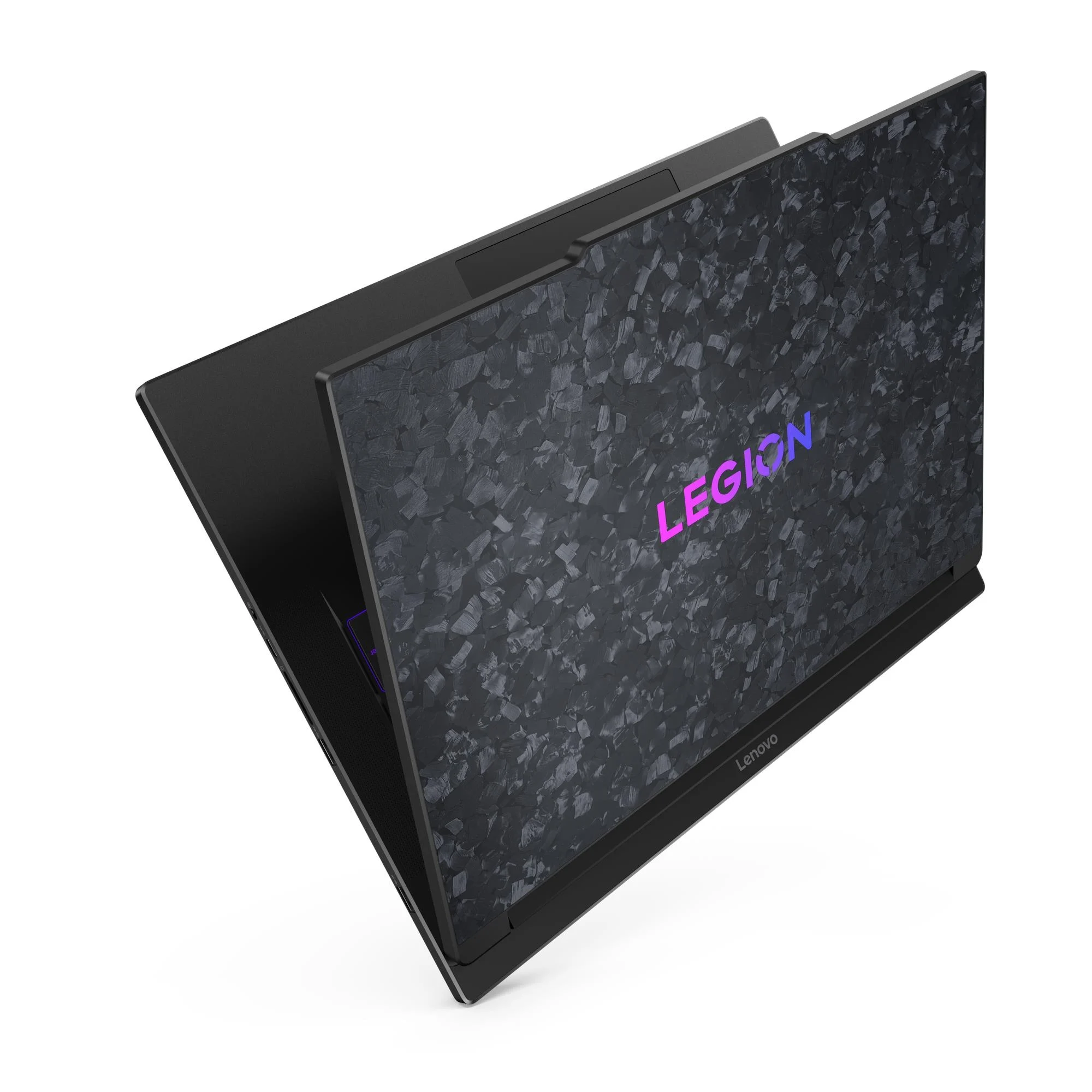 PC portable Lenovo Legion 9 18IAX10 vue de profil
