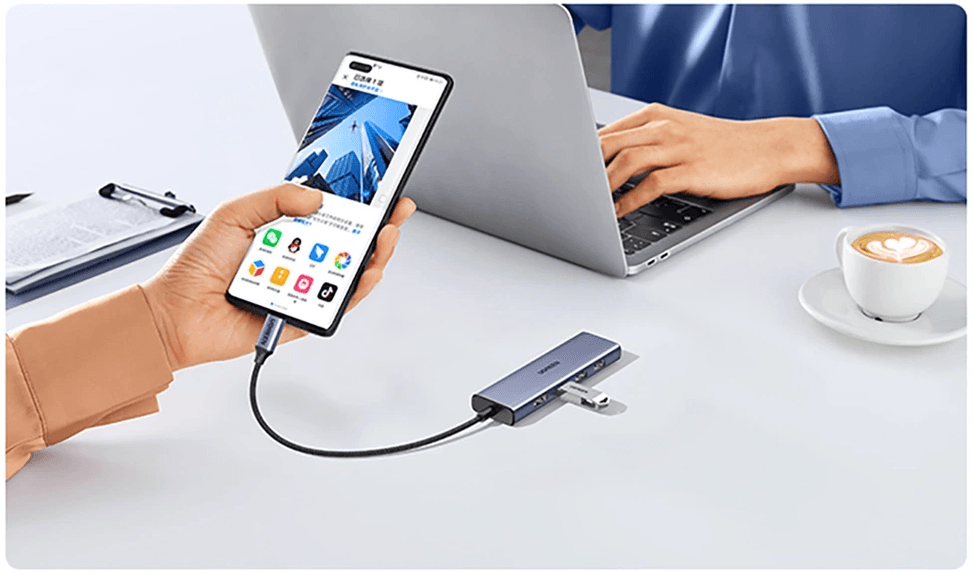 UGREEN 20956A HUB USB-C Ugreen 6 en 1 - 4K